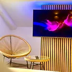 Sv - L\'Experience Design Duplex In Marseille