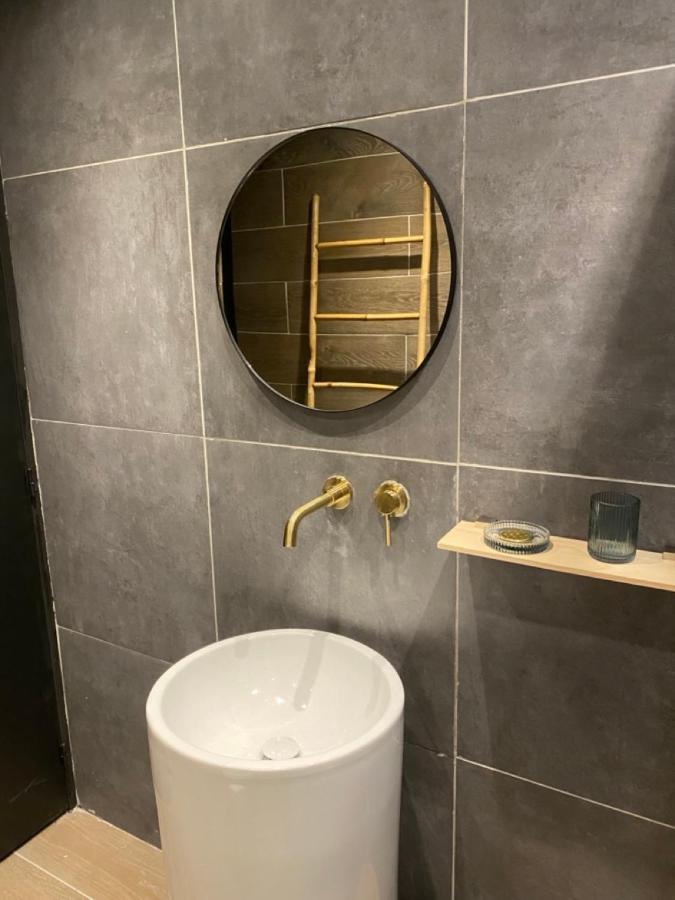 Apartment Sv - L'experience Design Duplex In Marseilles